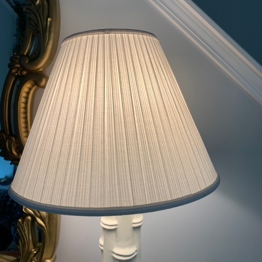 Vintage Bamboo Ceramic Table Lamp White Hollywood Regency - Picture 2 of 11